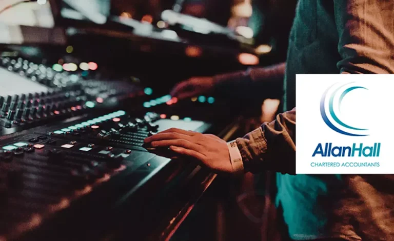 allan-hall_750x533_both-sizes